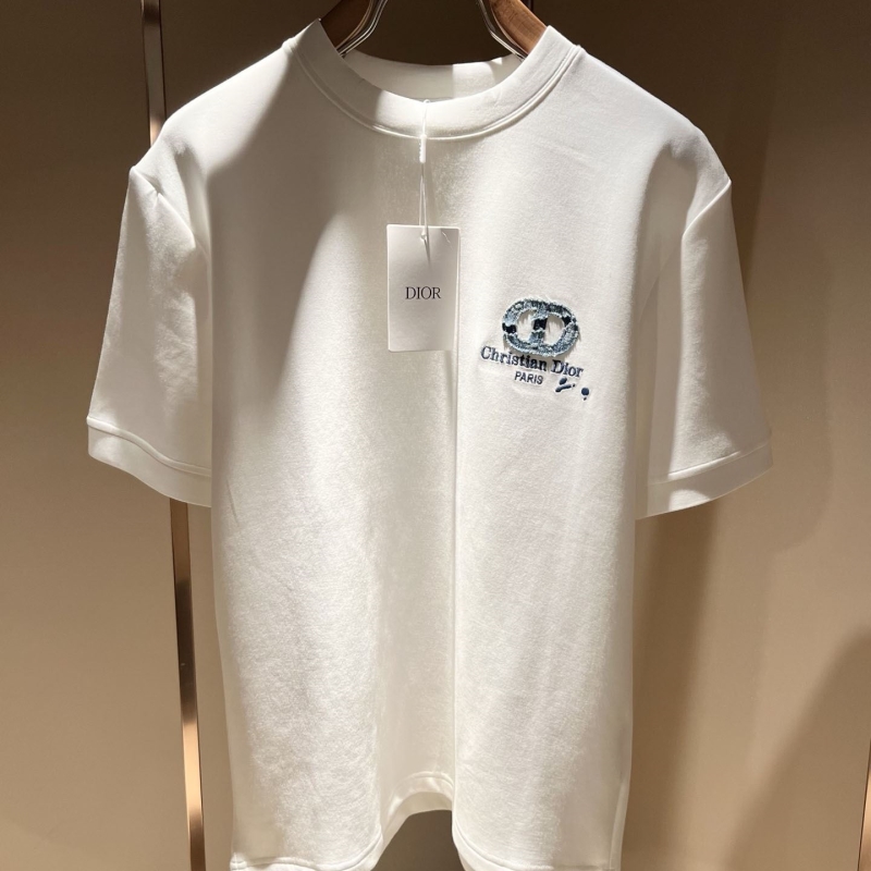 chr1st1an D10r t-shirts